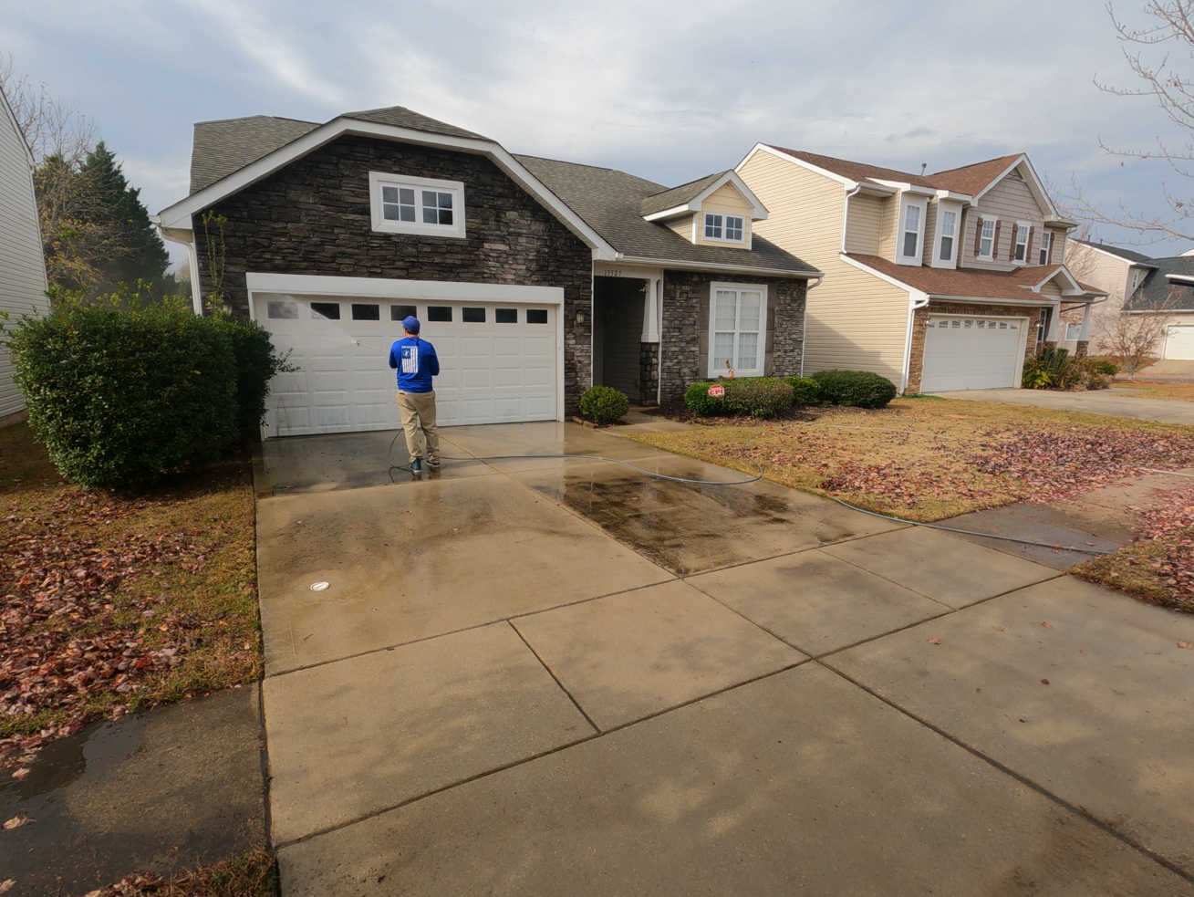 house-washing-exterior (1)